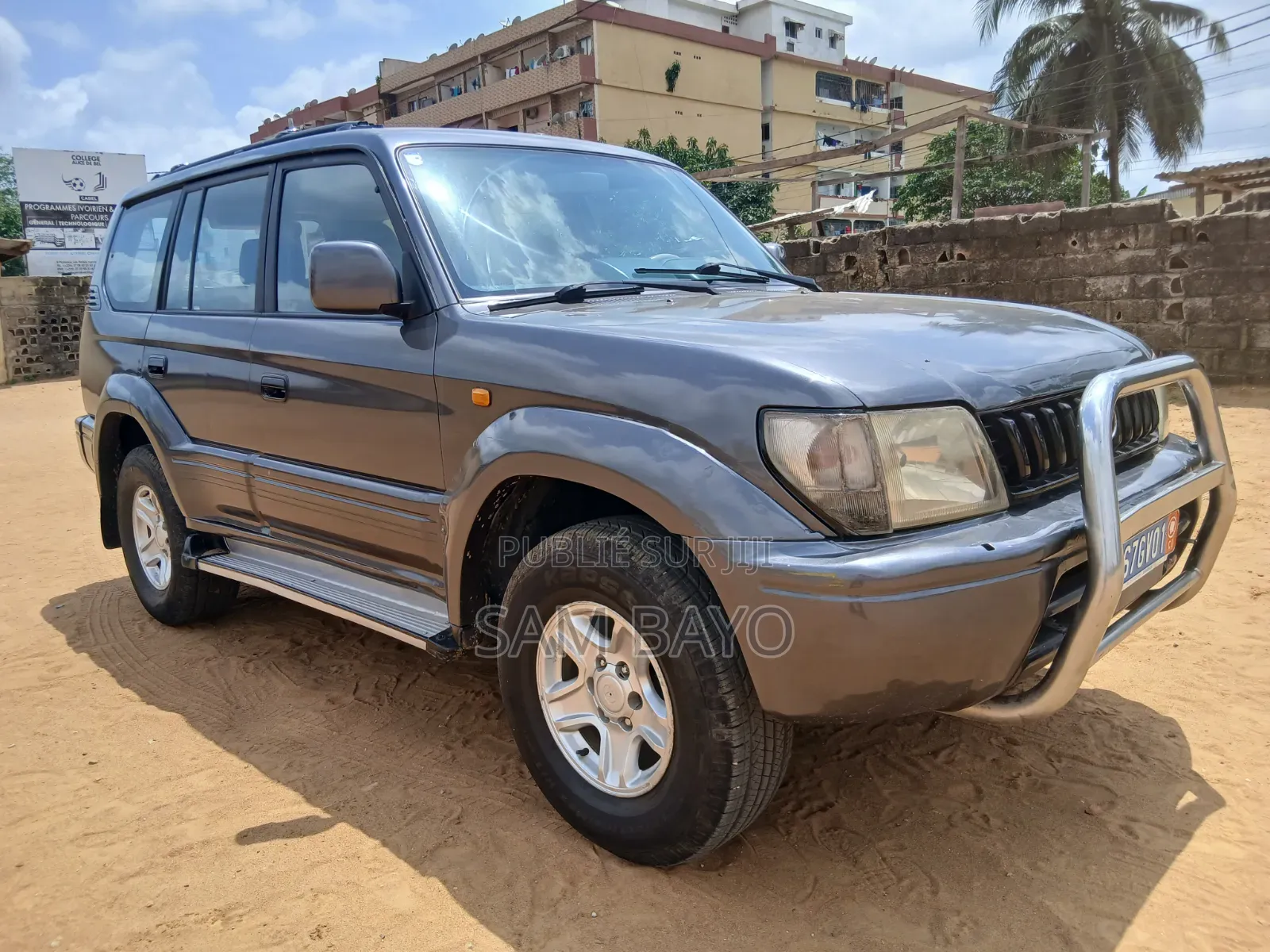 Toyota Land Cruiser 90 1997 Gris