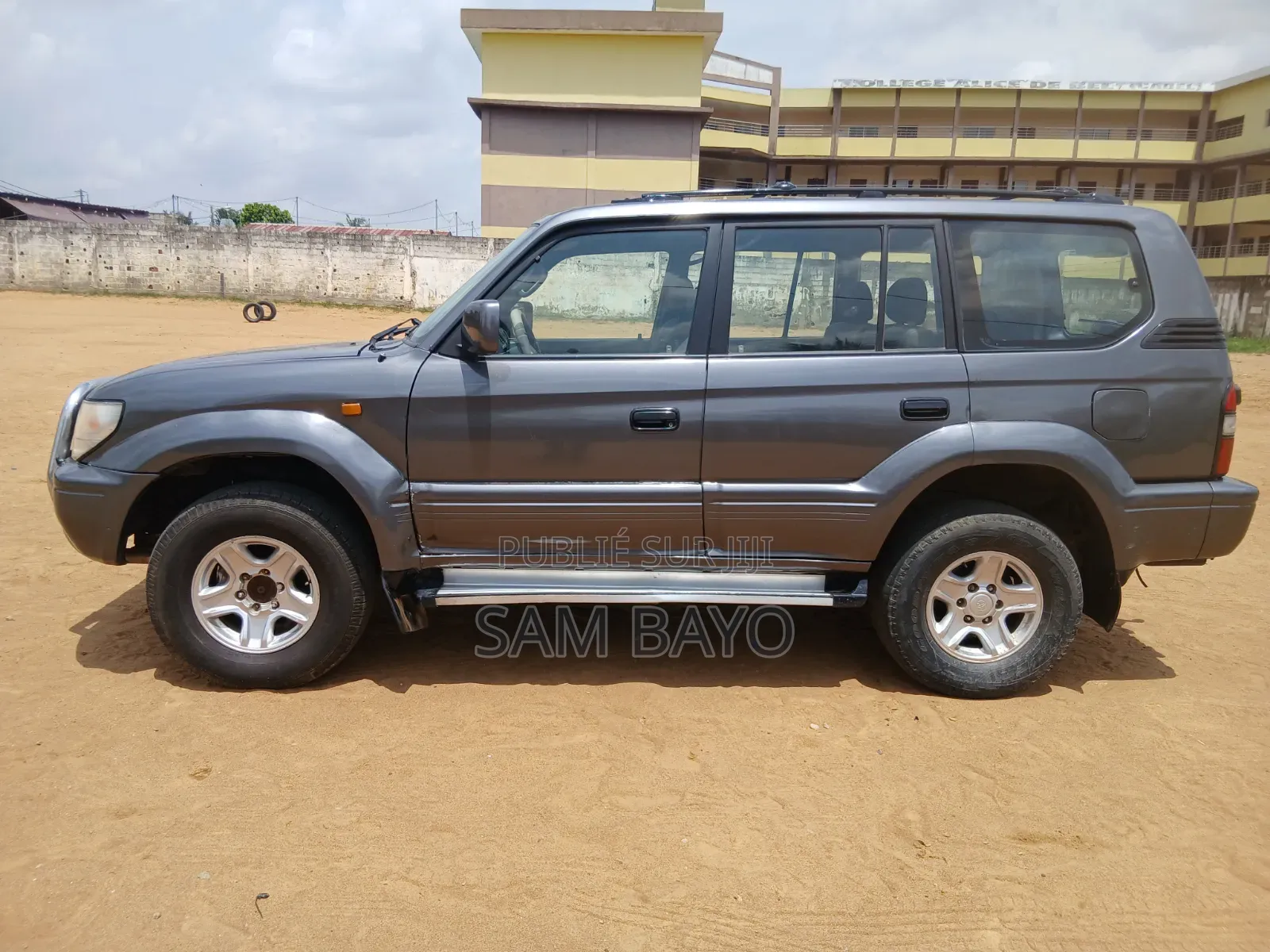 Toyota Land Cruiser 90 1997 Gris