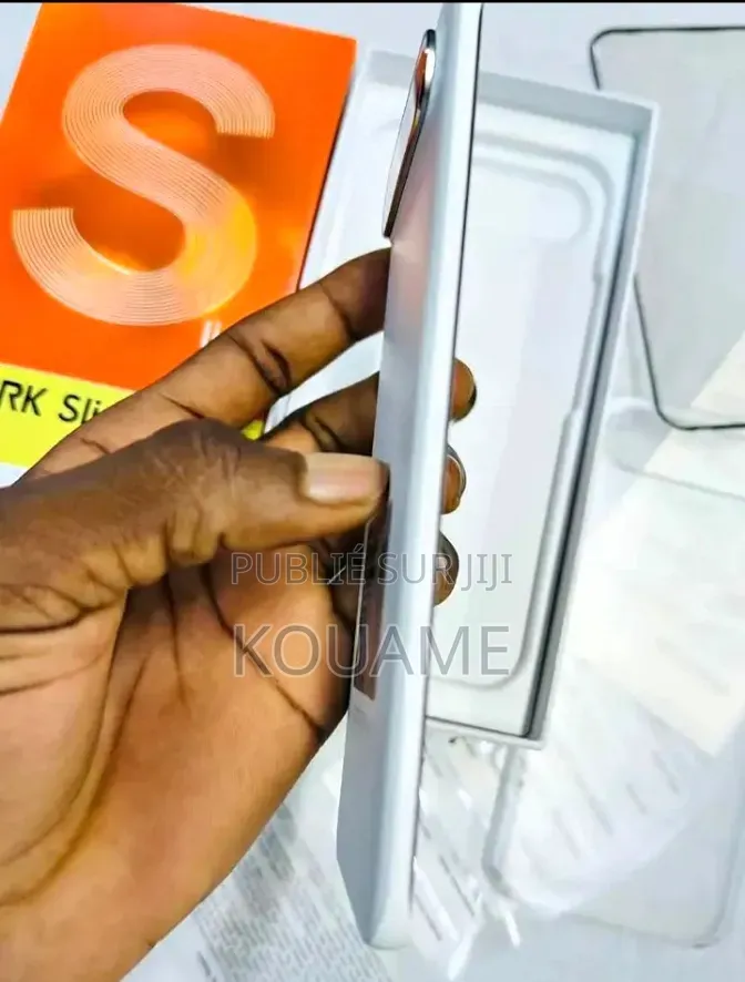 Nouveau Tecno Spark Slim 256 GB Blanc