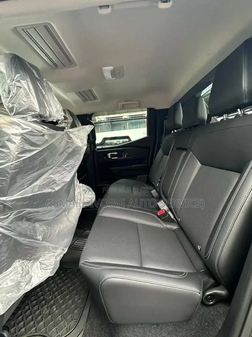 Mitsubishi L200 2025 Noir