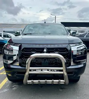 Mitsubishi L200 2025 Noir