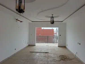 4chbre Duplex dans La Terre Immobilière, Bingerville à Vendre