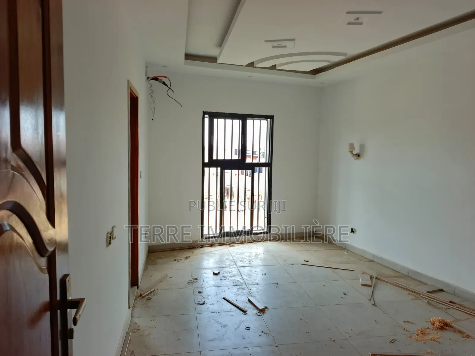 4chbre Duplex dans La Terre Immobilière, Bingerville à Vendre