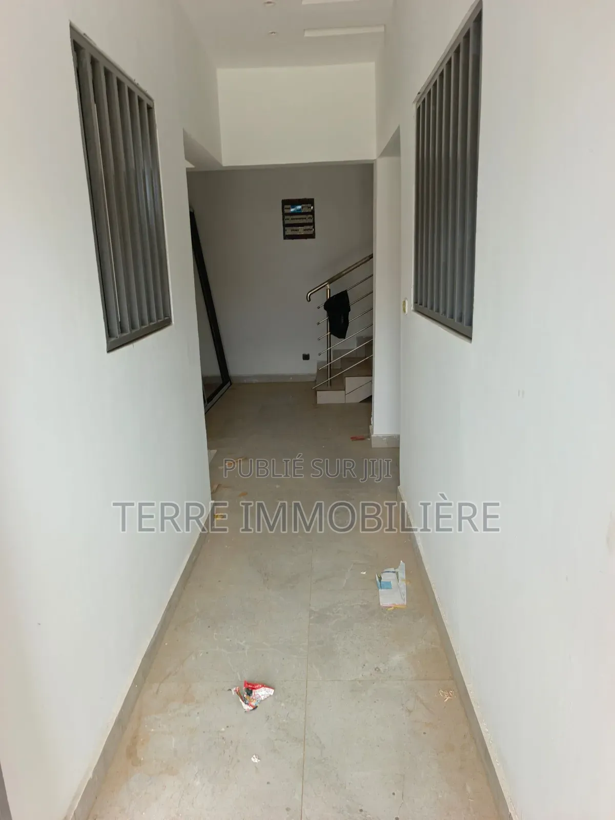4chbre Duplex dans La Terre Immobilière, Bingerville à Vendre