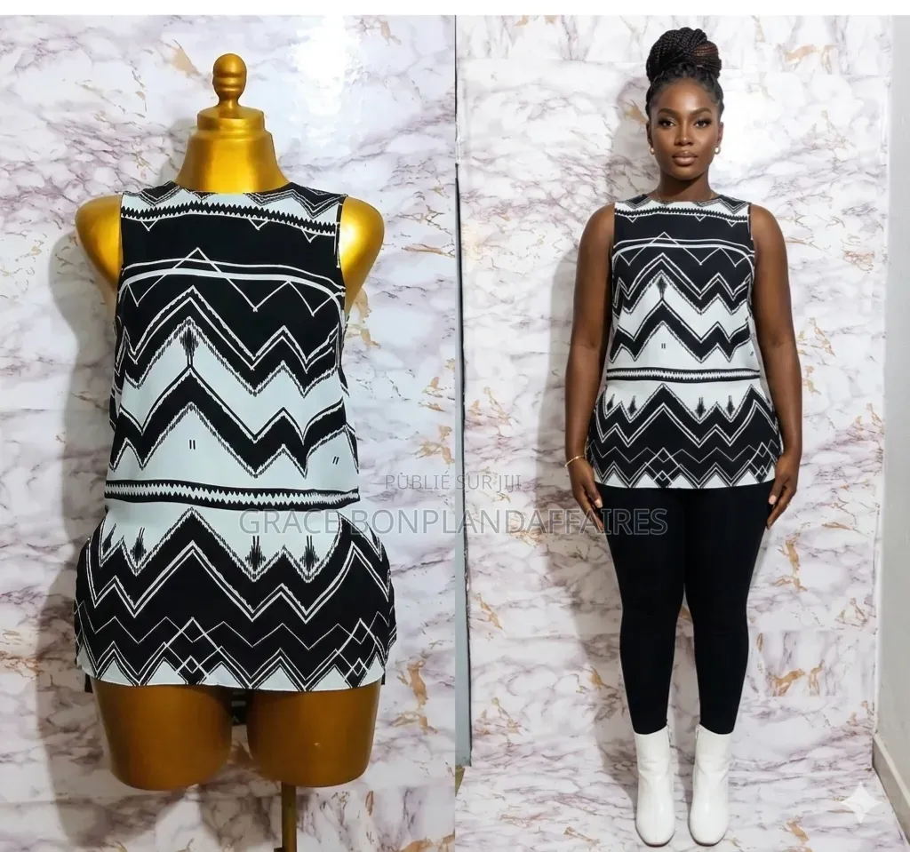Haut Noir Et Blanc À Motifs. Solde : 1500fcfa