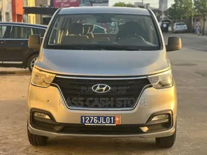 Hyundai H1 2019 Gris