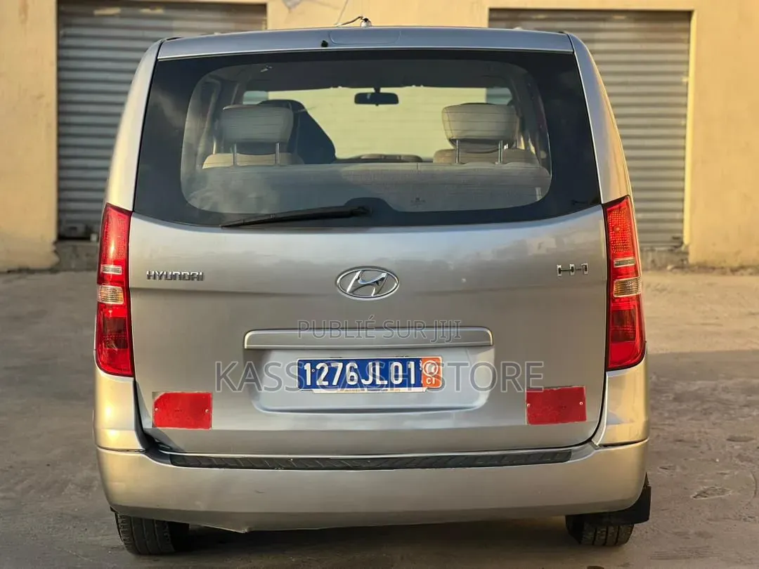 Hyundai H1 2019 Gris