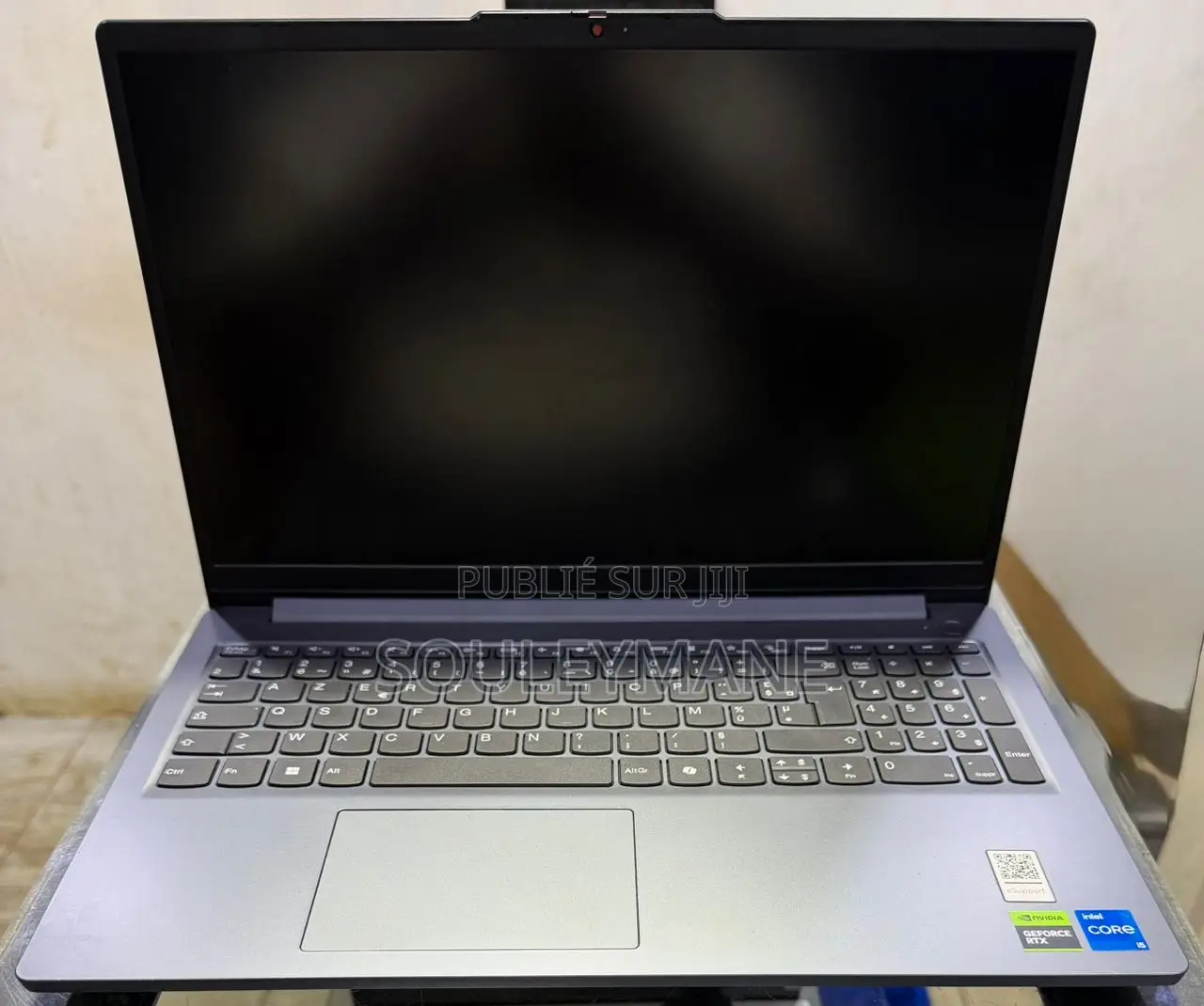Ordinateur portable Lenovo LOQ 15AHP10 16GB Intel Core i5 SSD 512GB