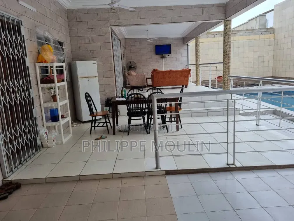 Meublé 6chbre Duplex dans Grand-Bassam à Vendre