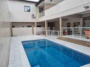 Meublé 6chbre Duplex dans Grand-Bassam à Vendre