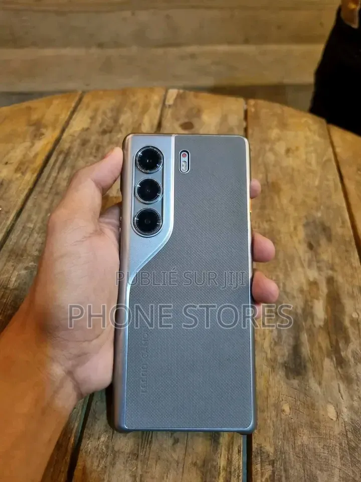 Nouveau Tecno Camon 40 Pro 5G 256 GB Gris