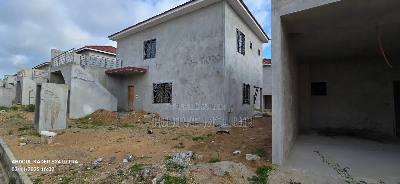 9chbre Villa dans Elite Immobilier, Grand-Bassam à Vendre