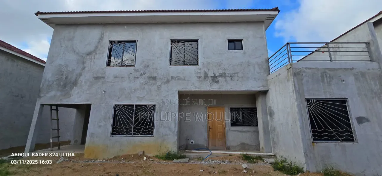 9chbre Villa dans Elite Immobilier, Grand-Bassam à Vendre