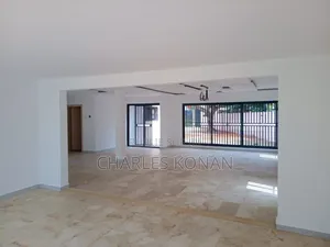 6chbre Villa dans Port-Bouët à Vendre