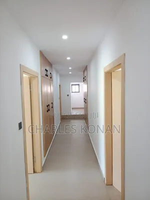 6chbre Villa dans Port-Bouët à Vendre