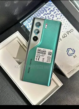 Nouveau Tecno Camon 40 256 GB Autre