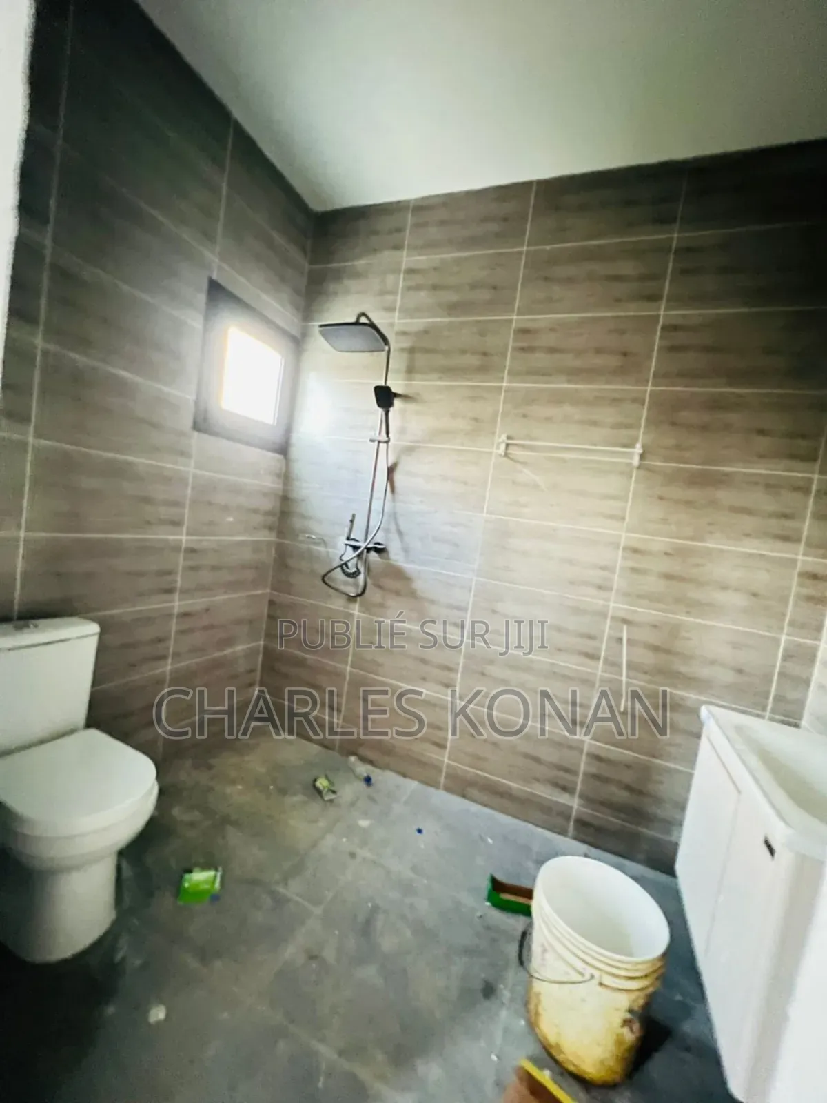 4chbre Duplex dans Bingerville à Vendre