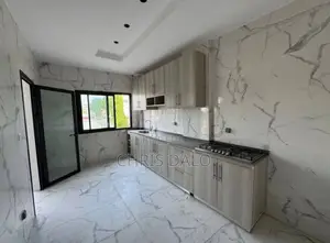 4chbre Appartement dans Haut Standing, Cocody à Vendre