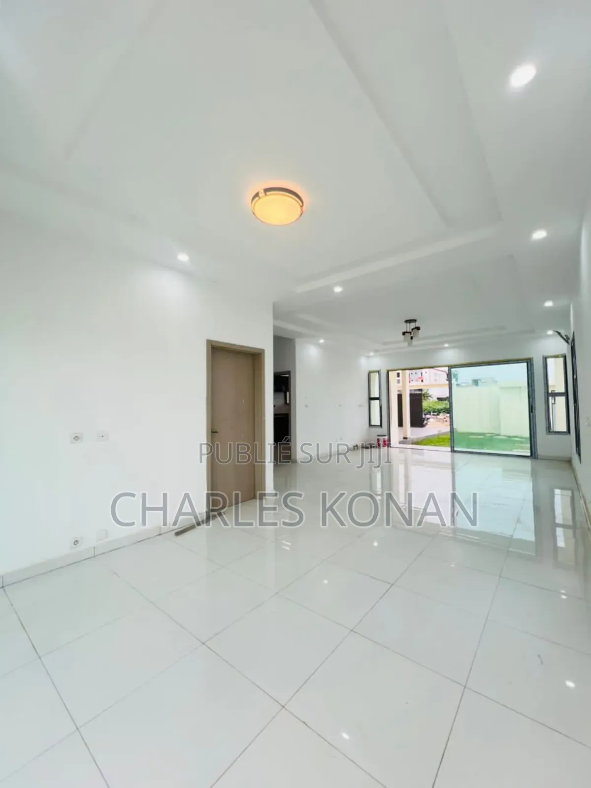 5chbre Duplex dans Bingerville à Vendre