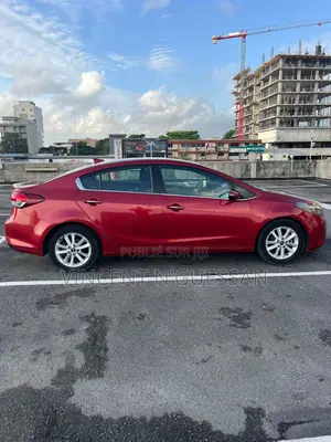 Kia Forte EX Hatchback 2018 Rouge