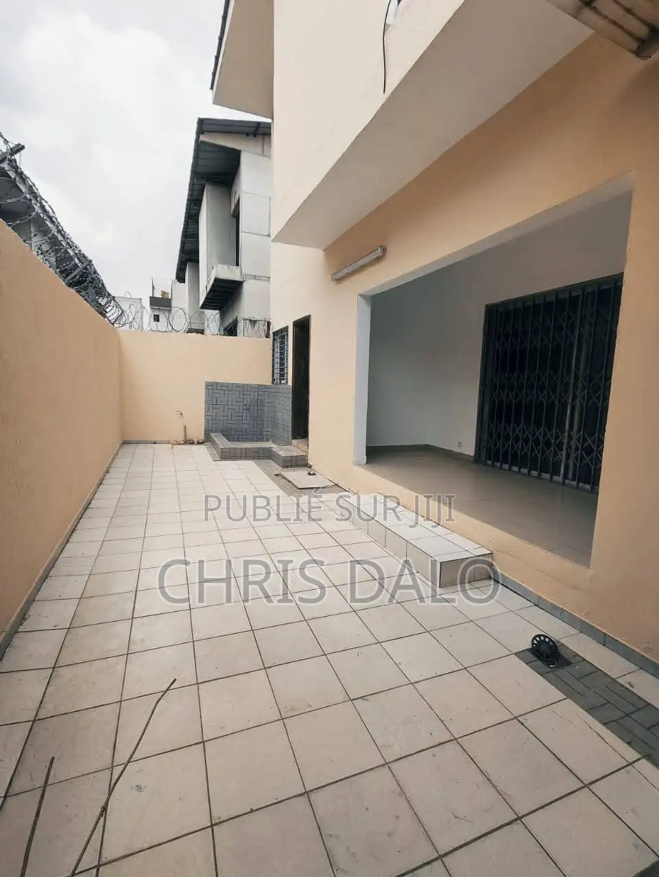4chbre Duplex dans Duplex, Cocody à Louer