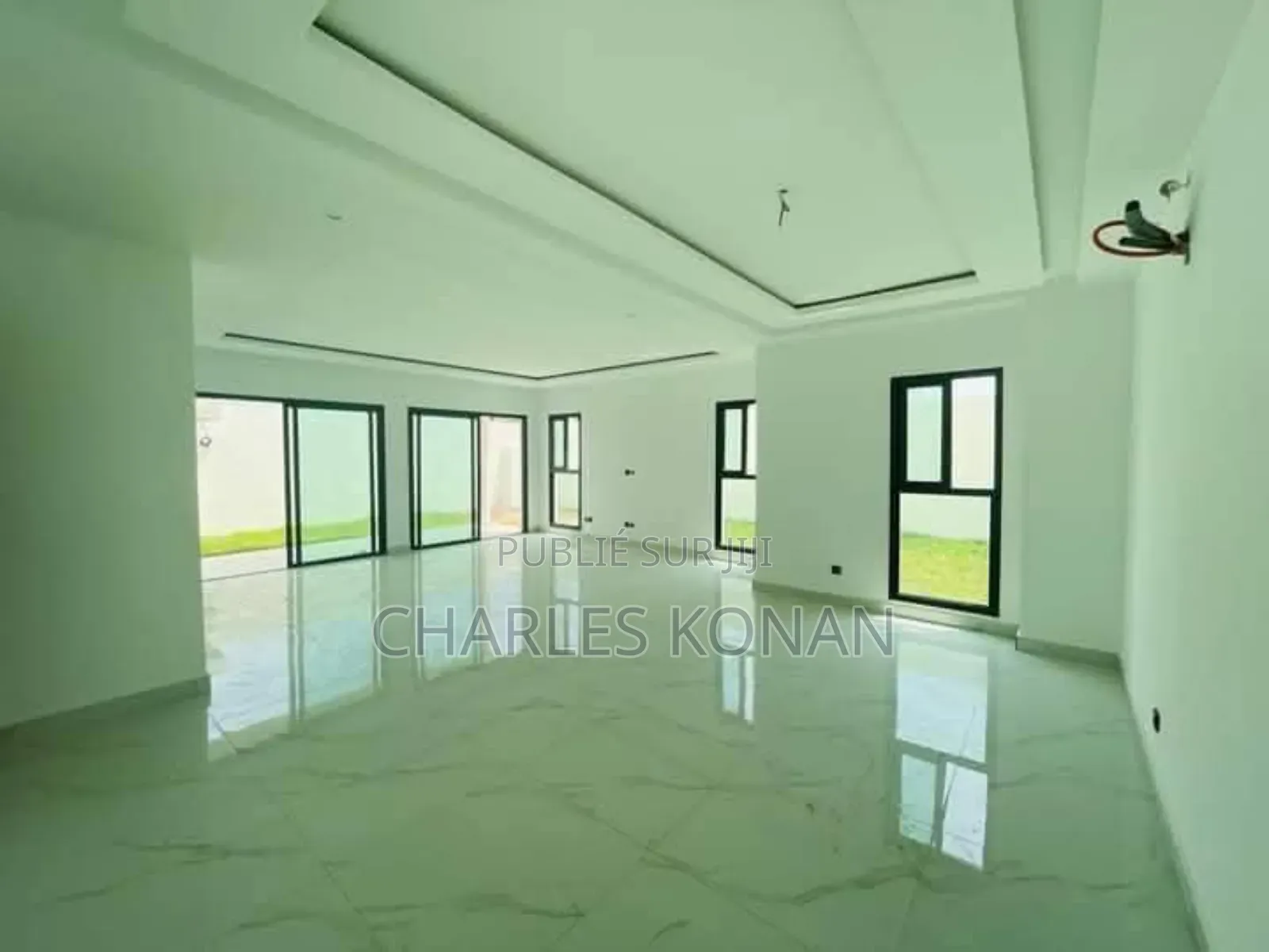 3chbre Duplex dans Bingerville à Vendre