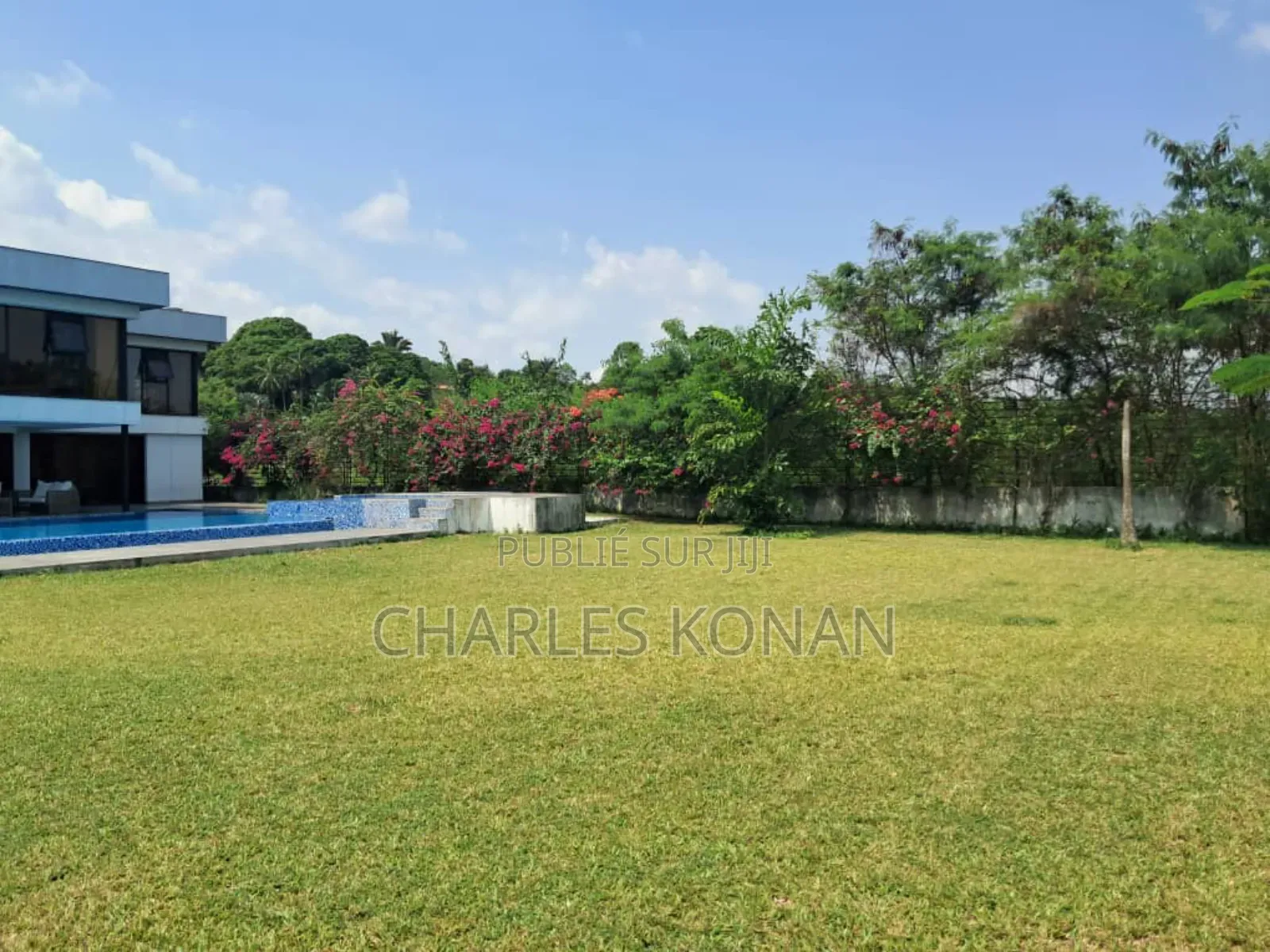 8chbre Duplex dans Cocody à Vendre