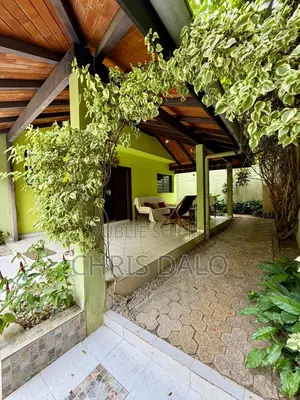 4chbre Duplex dans Cocody à Vendre