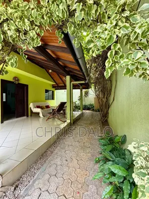 4chbre Duplex dans Cocody à Vendre