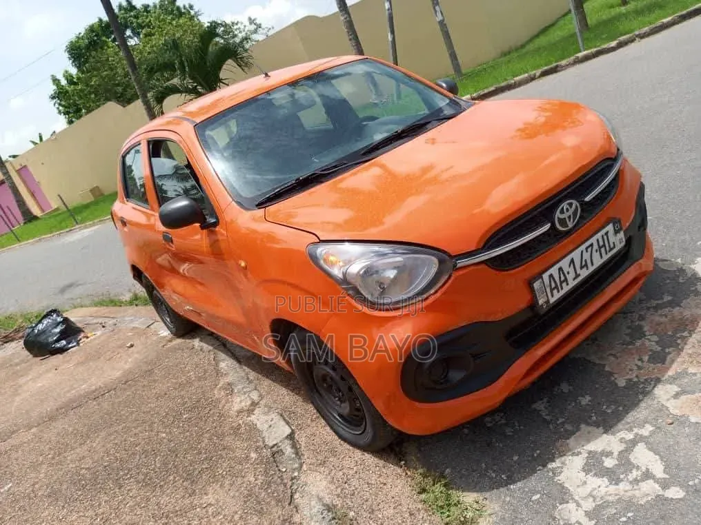 Toyota Vitz 2020 Orange