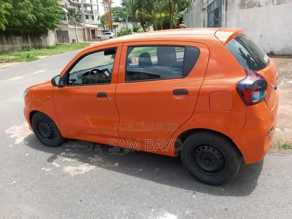 Toyota Vitz 2020 Orange
