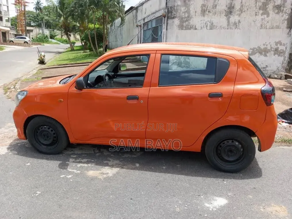 Toyota Vitz 2020 Orange