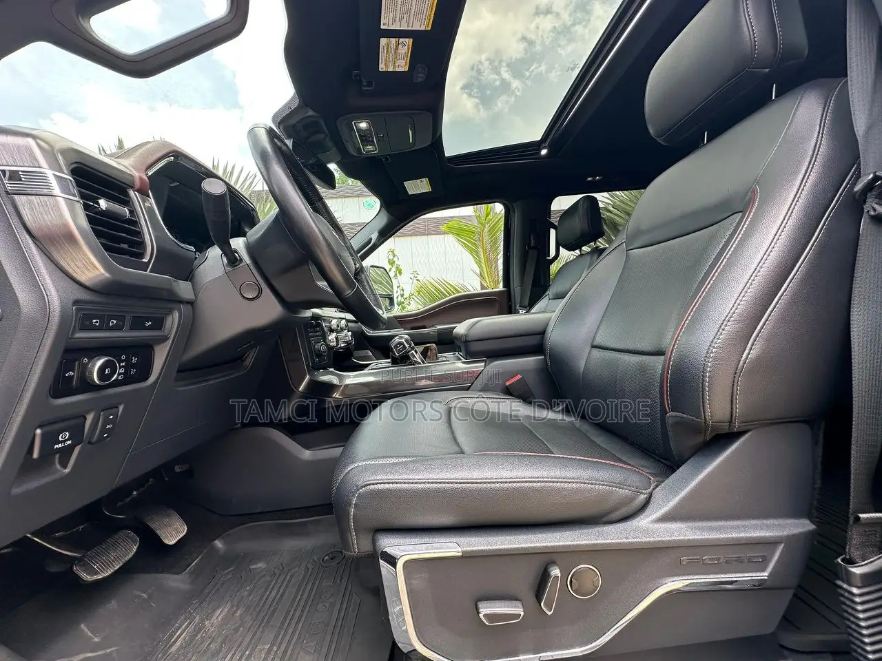 Ford F-150 LARIAT 2023 Noir
