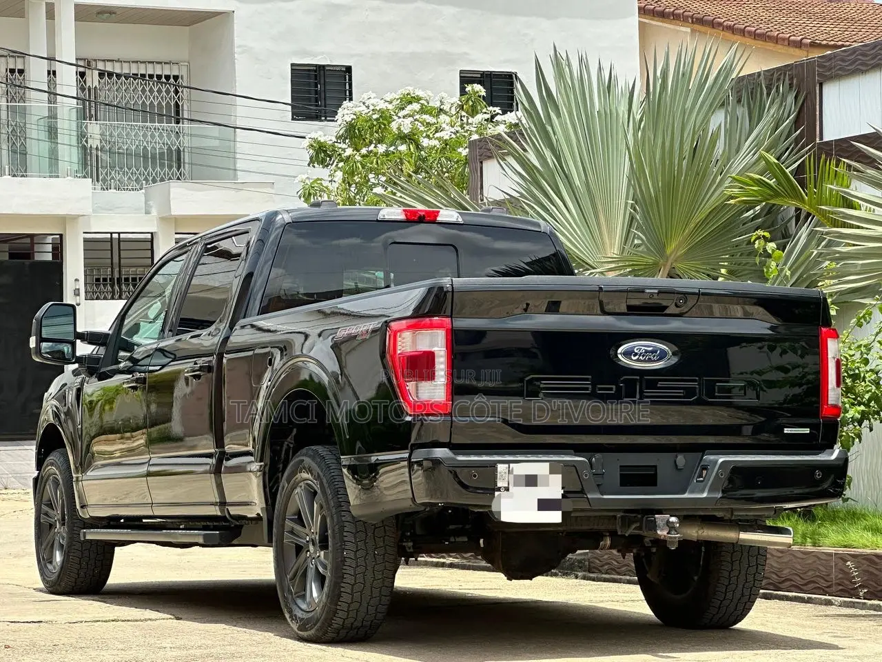 Ford F-150 LARIAT 2023 Noir