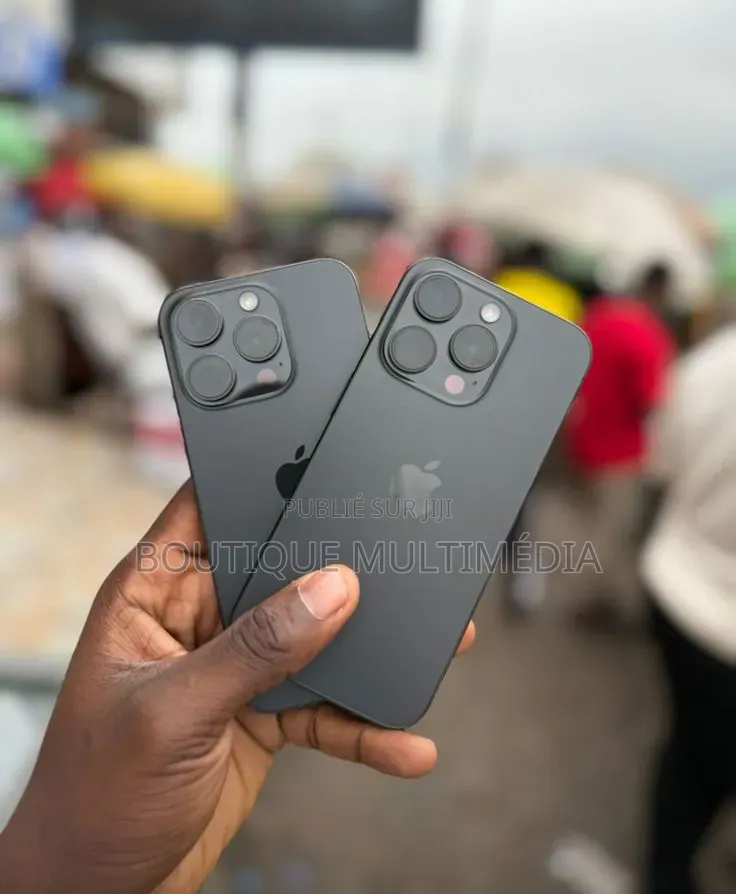 Nouveau Apple iPhone 15 Pro 256 GB Noir