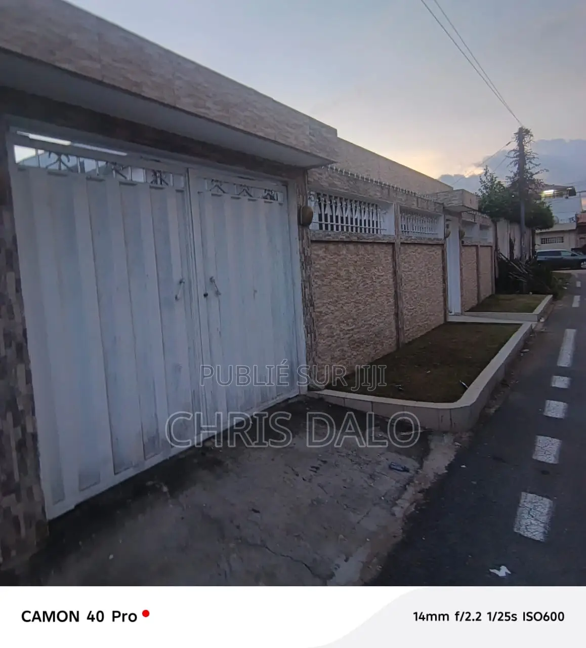 3chbre Villa dans Villa Basse, Cocody à Louer
