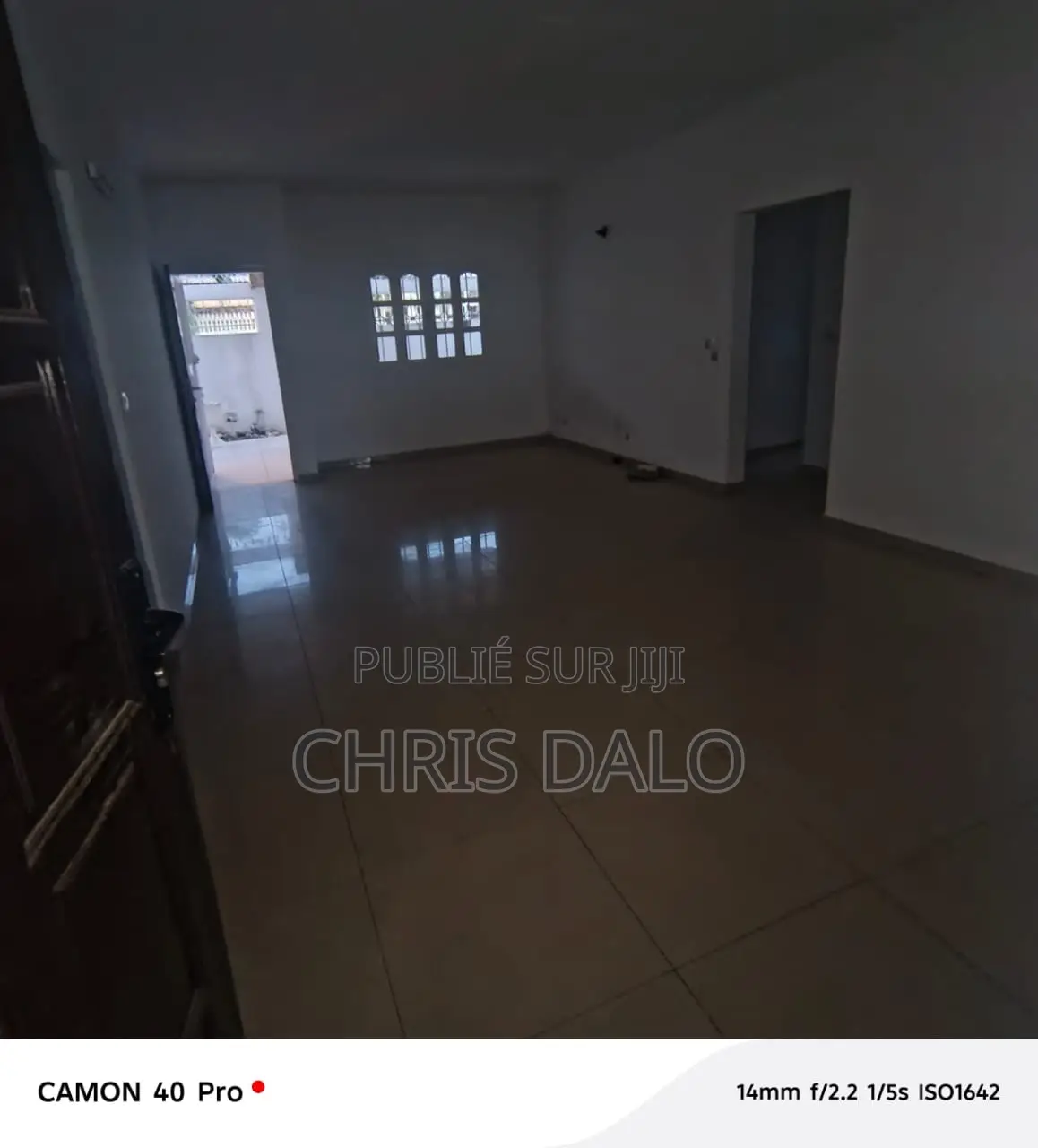 3chbre Villa dans Villa Basse, Cocody à Louer
