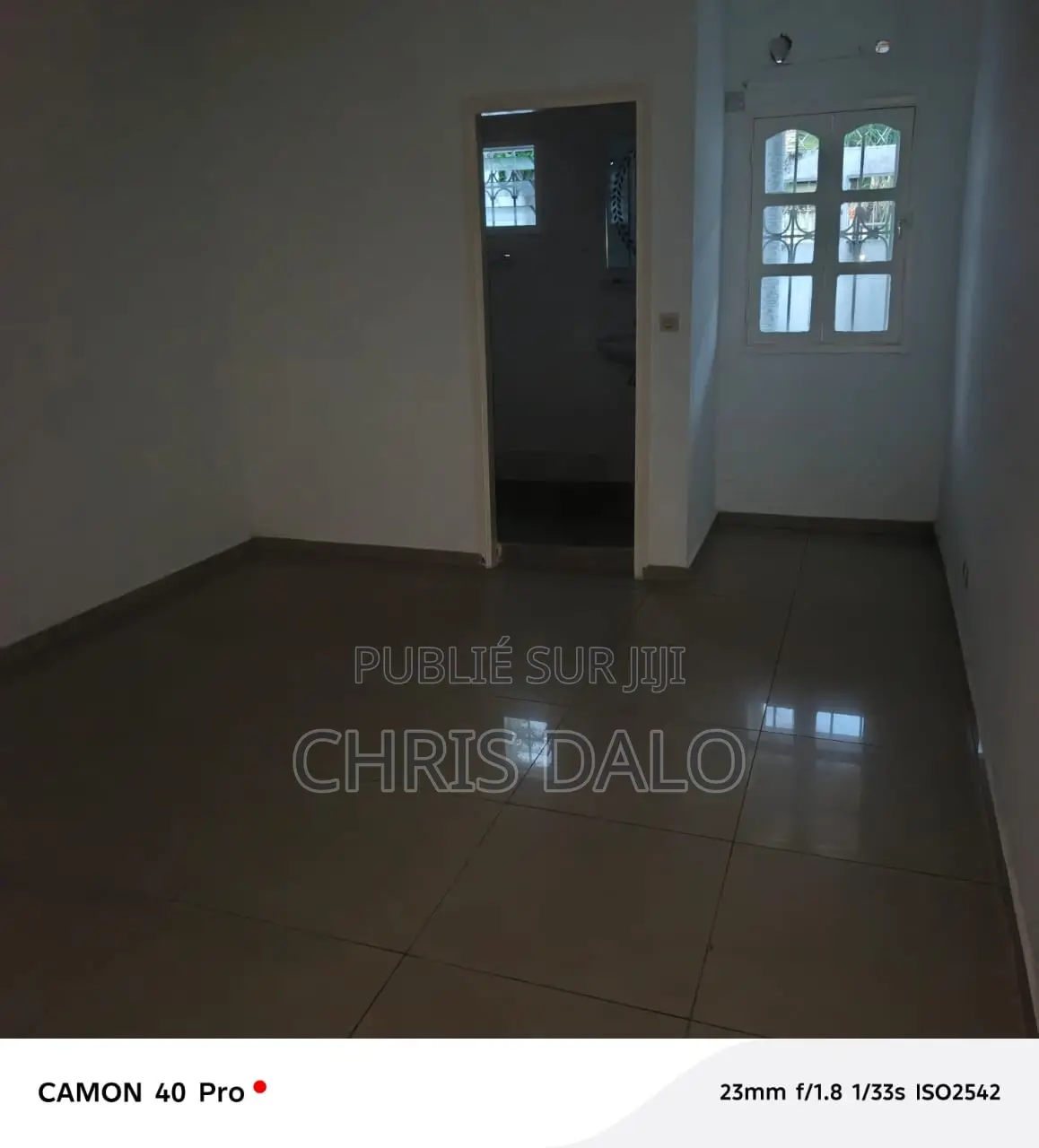 3chbre Villa dans Villa Basse, Cocody à Louer