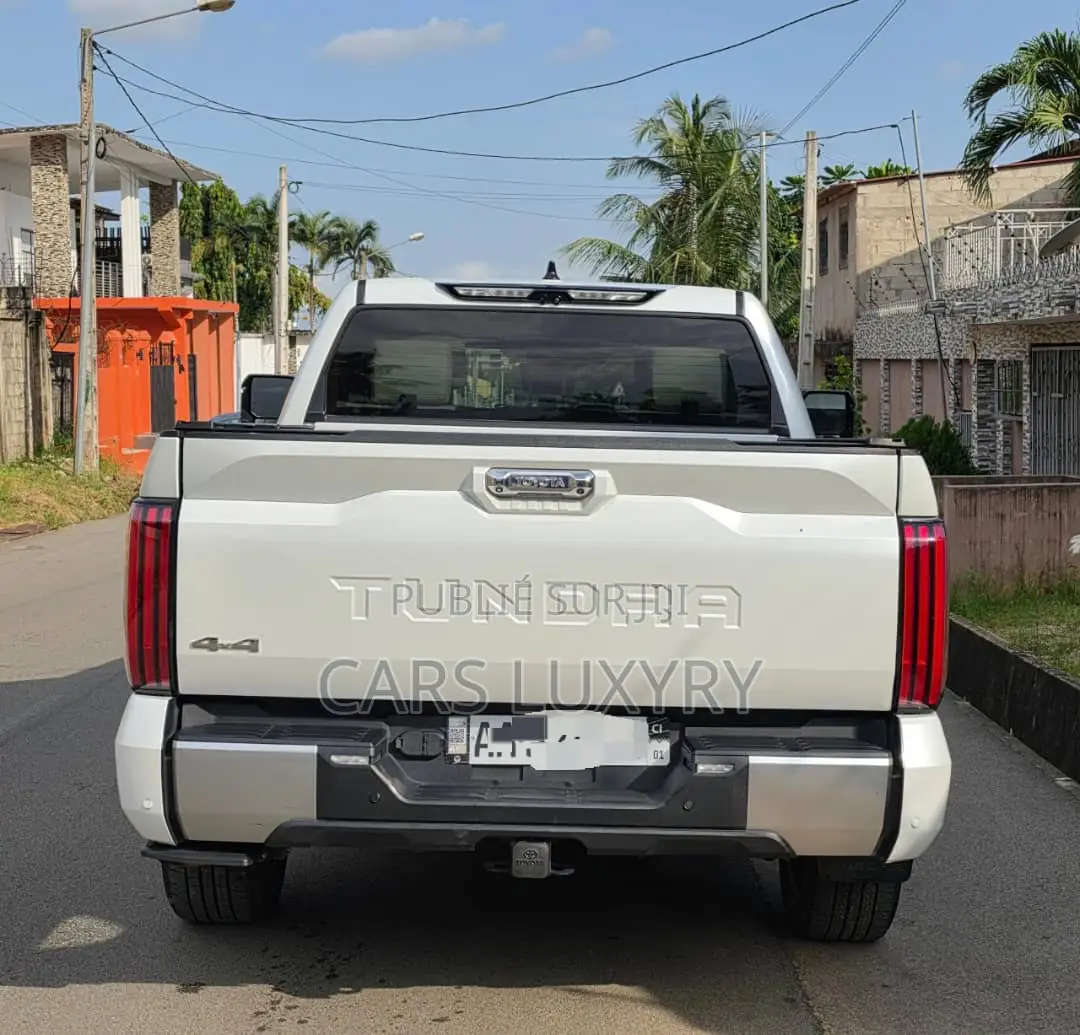 Toyota Tundra Hybrid 2024 Blanc