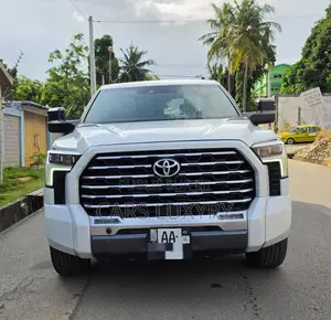 Toyota Tundra Hybrid 2024 Blanc