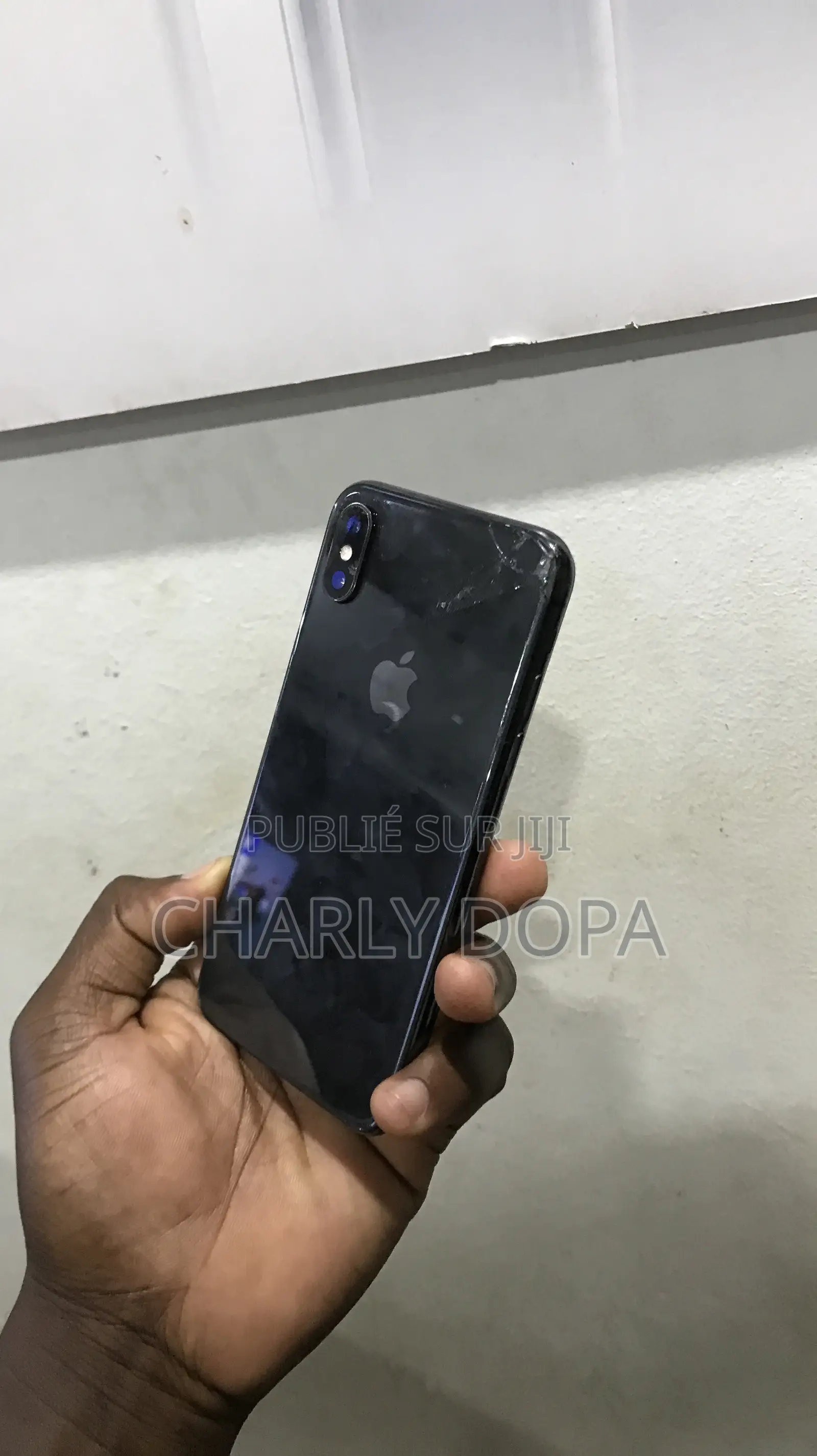 Apple iPhone X 64 GB Noir
