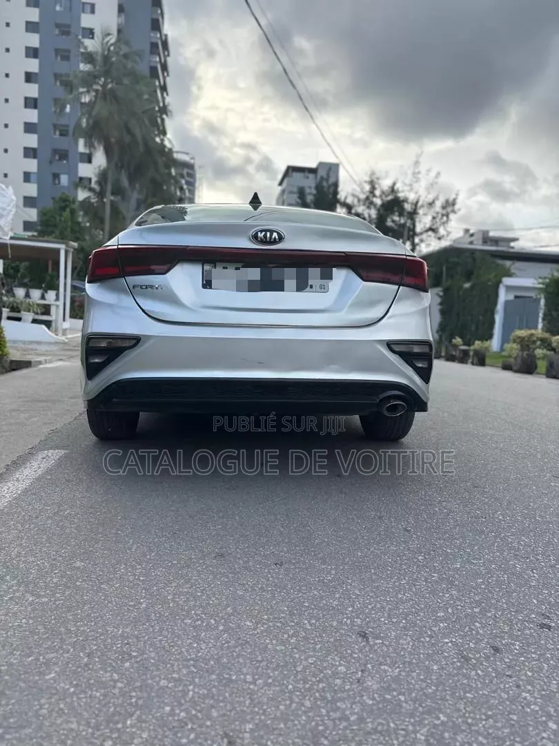 Kia Forte 2020 Gris
