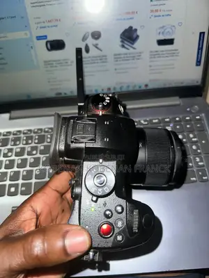 Kit Pro Panasonic Lumix Gh5 Mark Ii + Objectif 25mm F/1.7