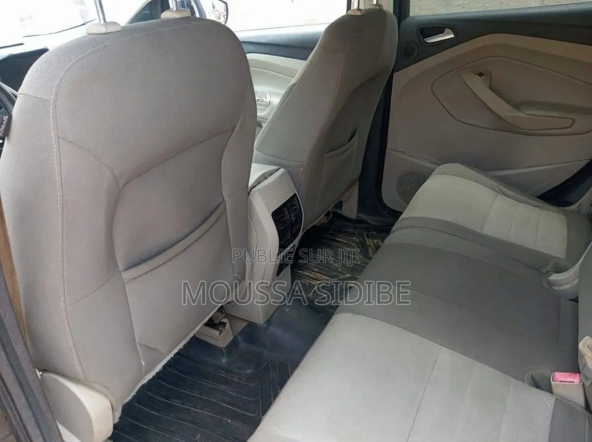 Ford Escape S 4dr SUV (2.5L 4cyl 6A) 2014 Gris