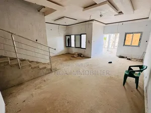 4chbre Duplex dans Cocody à Vendre