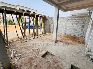 4chbre Duplex dans Cocody à Vendre