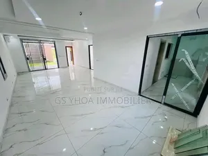 5chbre Duplex dans Bingerville à Vendre