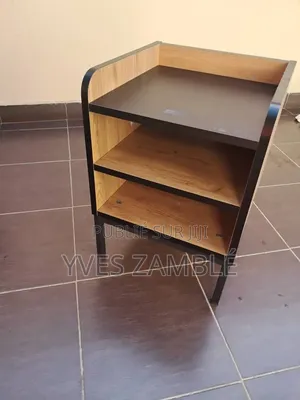 Petite Étagère Importée