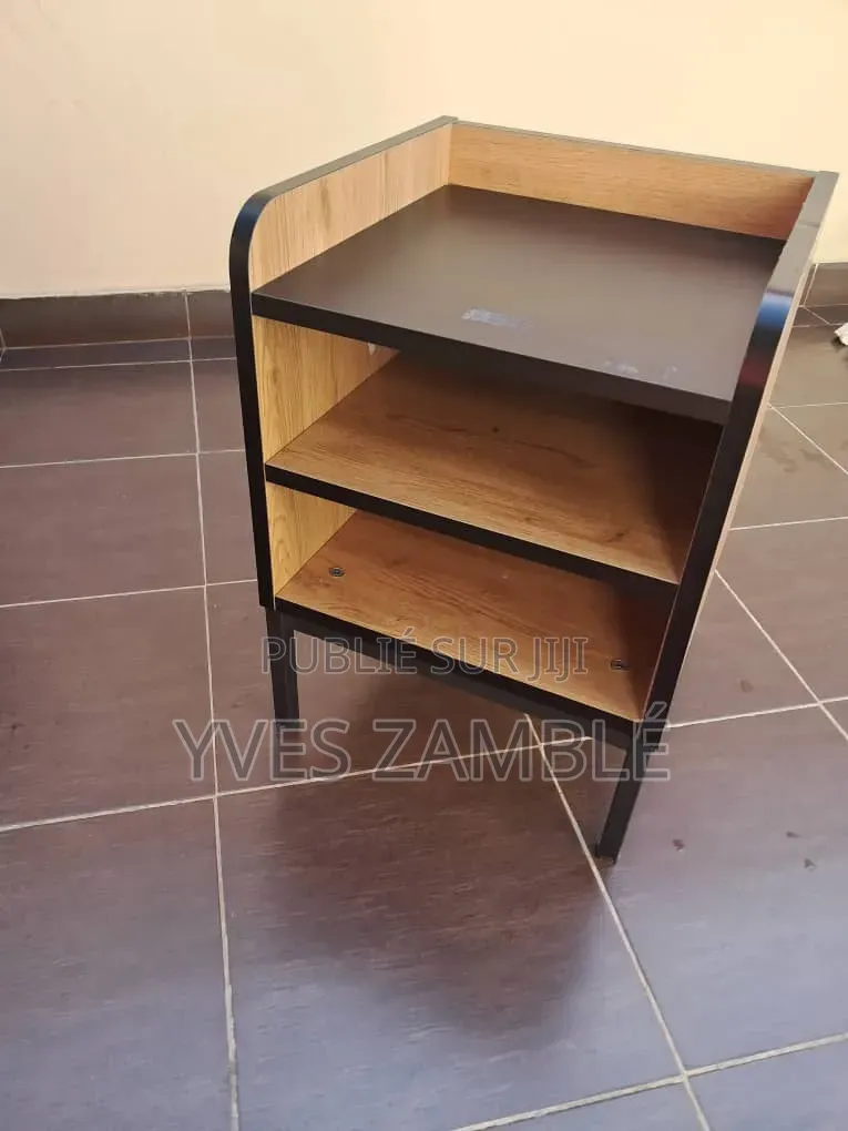 Petite Étagère Importée