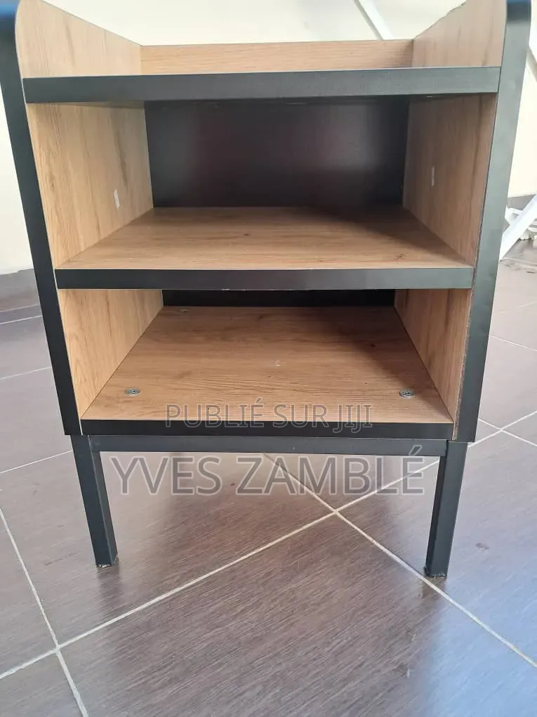 Petite Étagère Importée